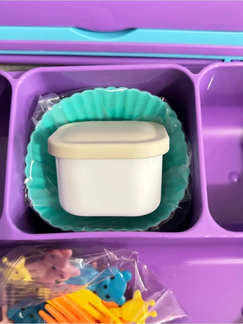 Bento Box Lunch Container in Beige - Picture 7 of 10